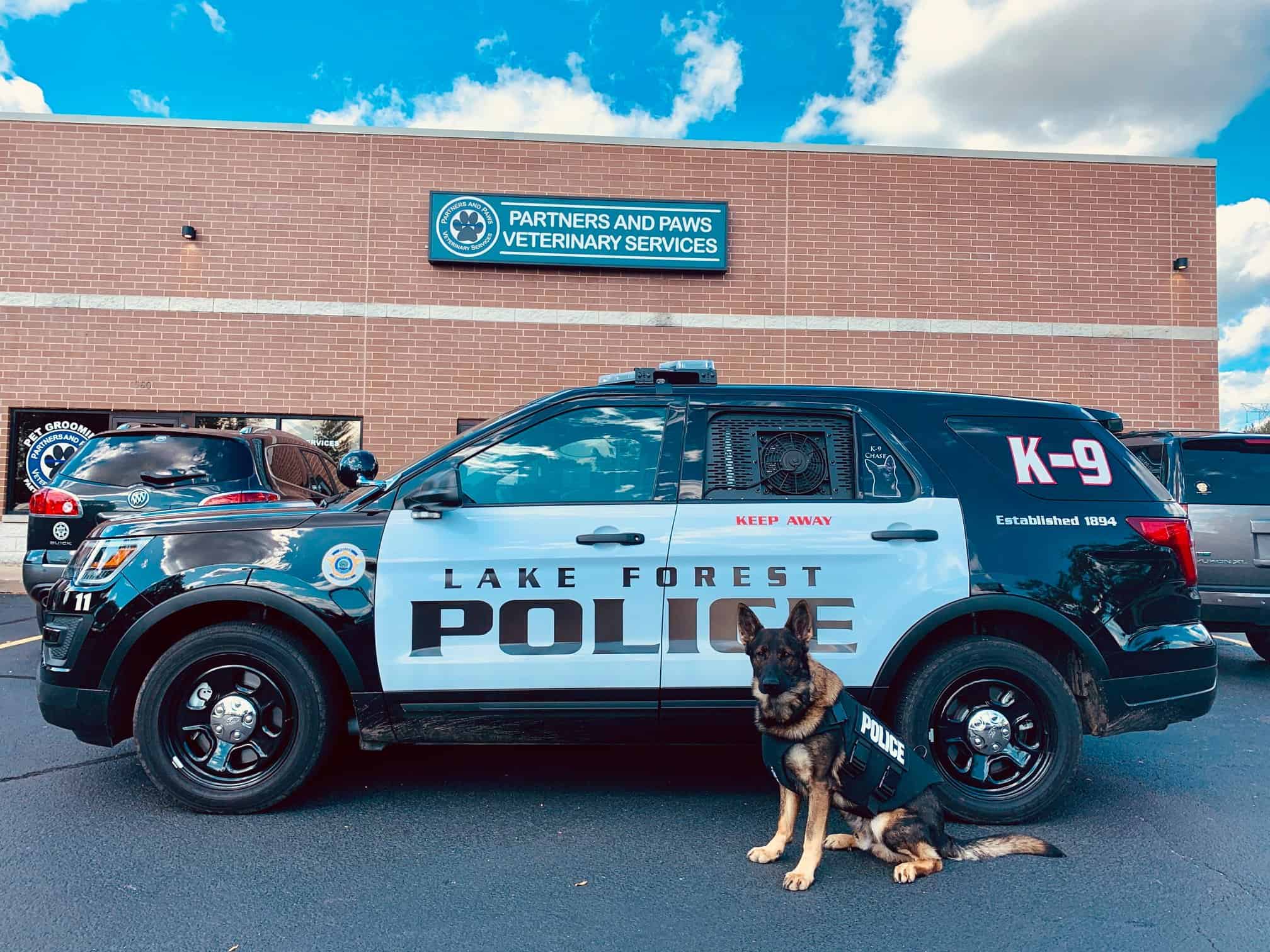 Non-profit donates body armor to Lake Forest Police Department canine