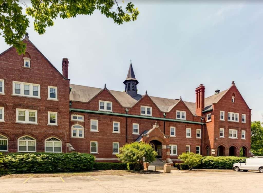 Dozens of students at Lake Forest College in quarantine after outbreak ...