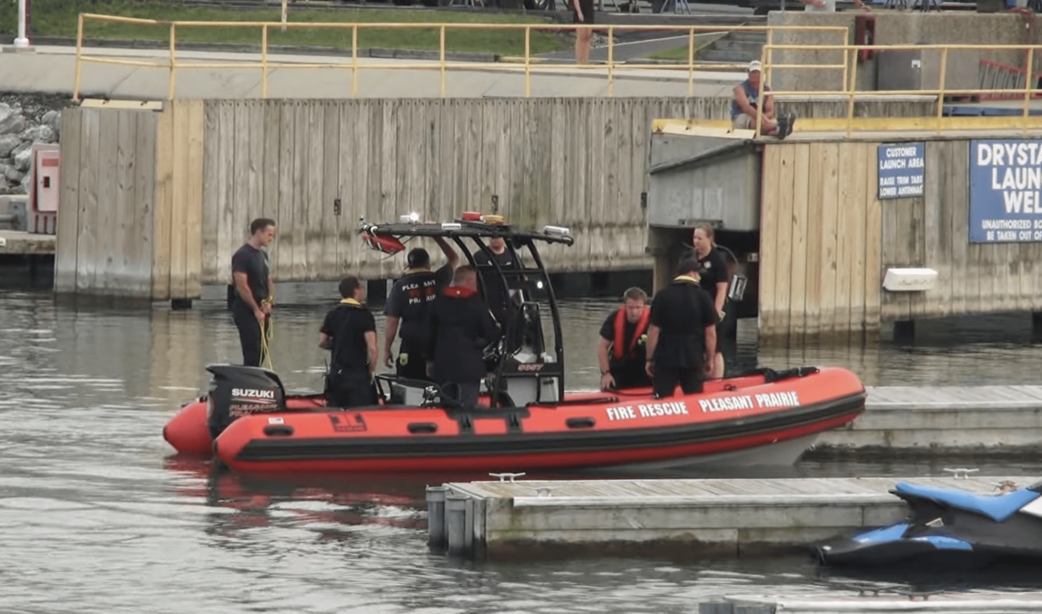 Firefighters safely locate kayaker in distress who went missing on Lake ...