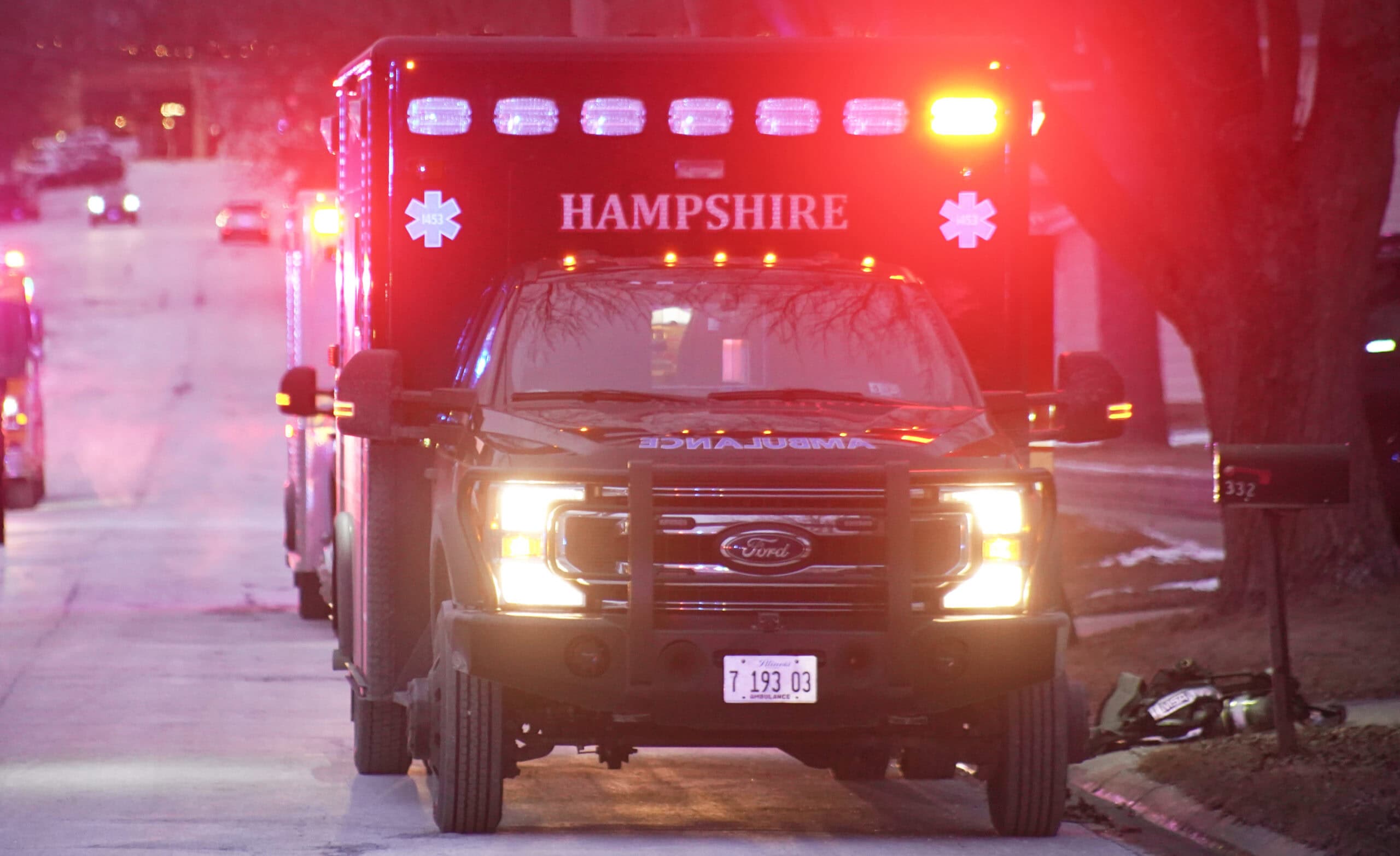 8 injured after accident with two vehicles leaves the SUV on Interstate 90 in Mchenry County